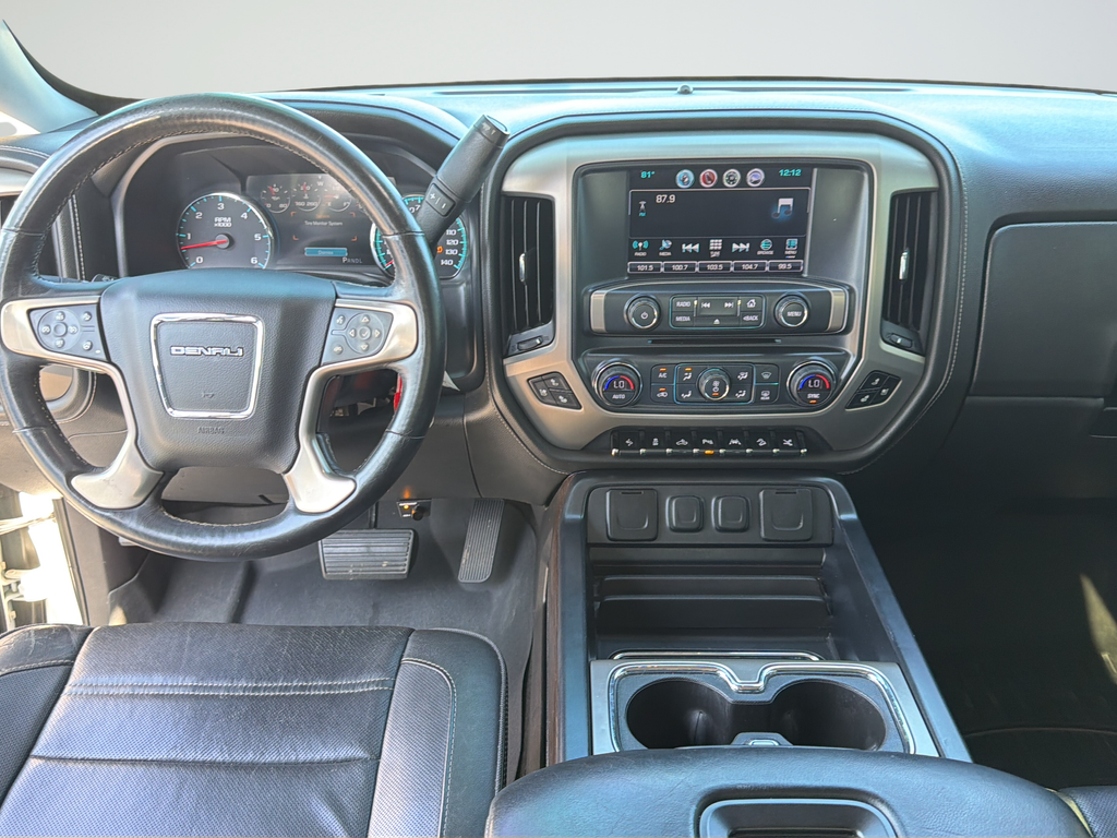 Used 2017 White GMC Denali image 28