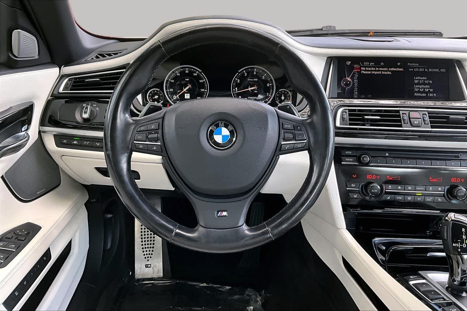 Used 2015  BMW 750Li xDrive image 5
