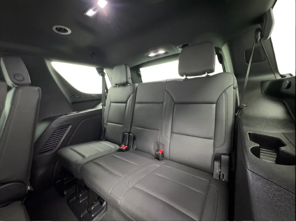 Used 2025 White Chevrolet LT image 33