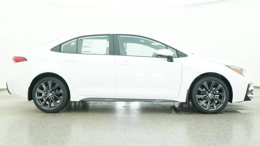 New 2026 Ice Cap Toyota SE image 38