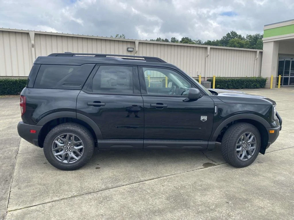 New 2025 Black Ford Big Bend image 2