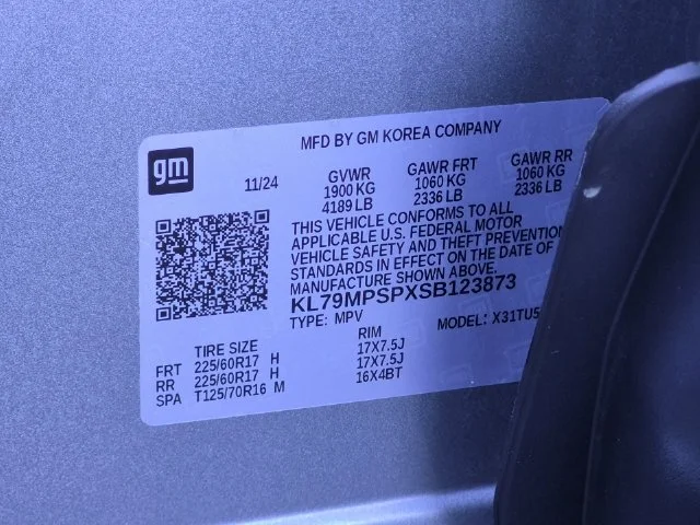 Used 2025 Gray Chevrolet LT image 26