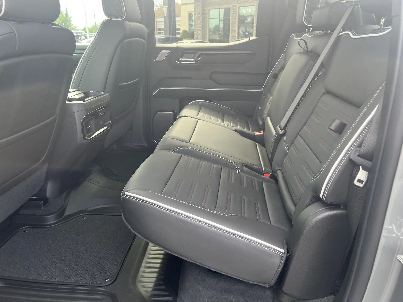 2026 GMC Sierra 1500 AT4X - Photo 32
