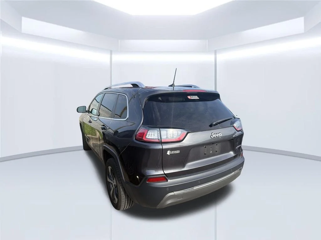 Used 2020 Gray Jeep Limited image 4