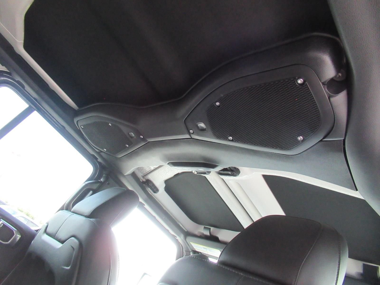 New 2026 Anvil Clearcoat Jeep Rubicon X image 16