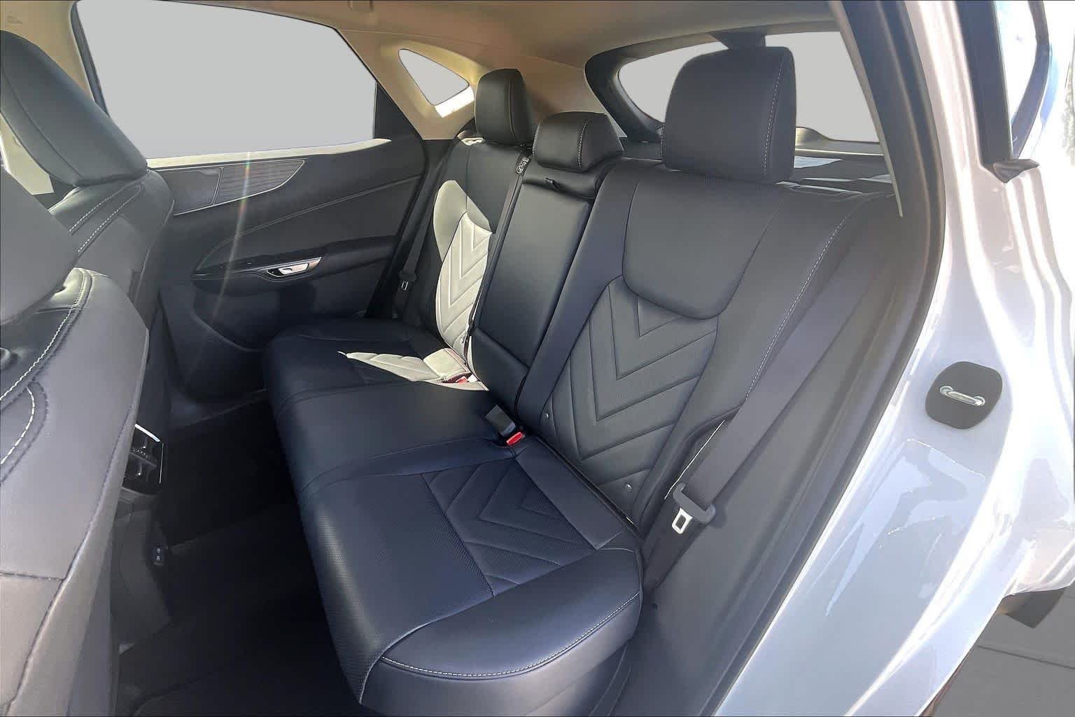 Used 2026 WHITE NOVA GLASS FLAKE Lexus Luxury image 19