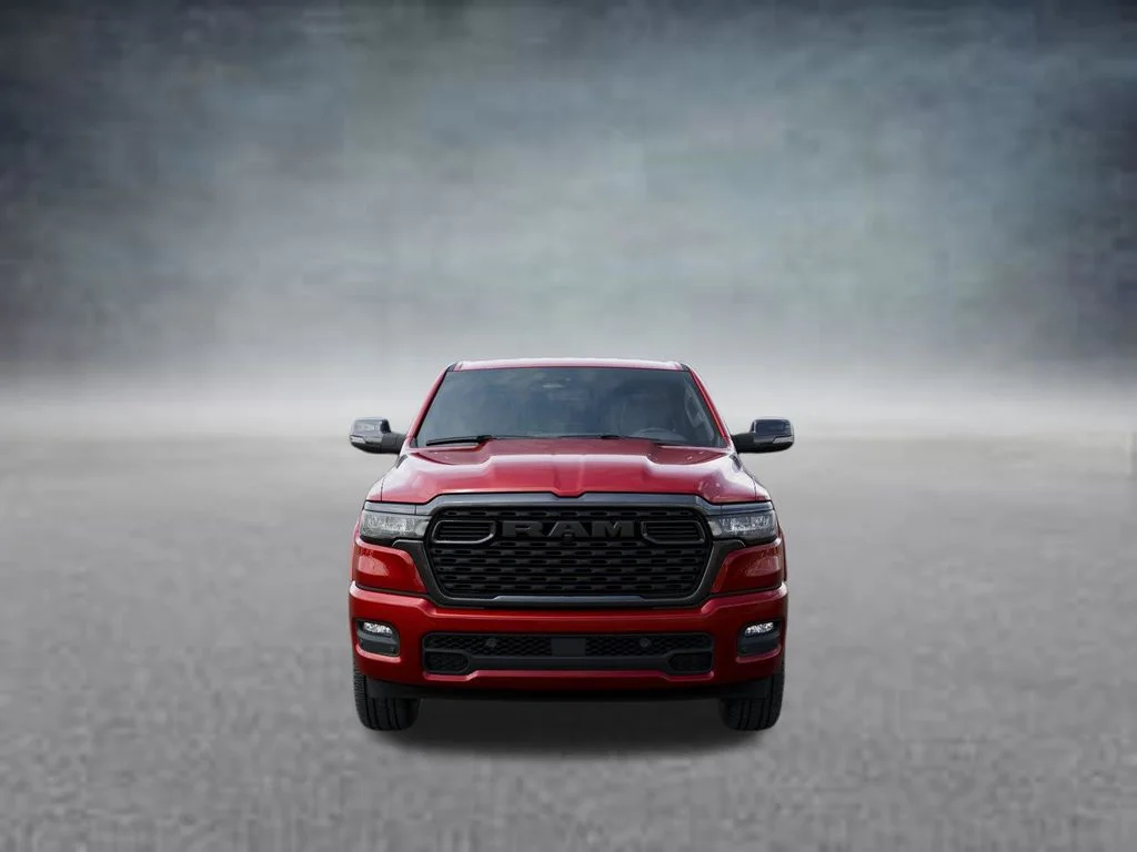 New 2026 Molten Red Pearl-Coat Exterior Paint RAM Big Horn/Lone Star image 6