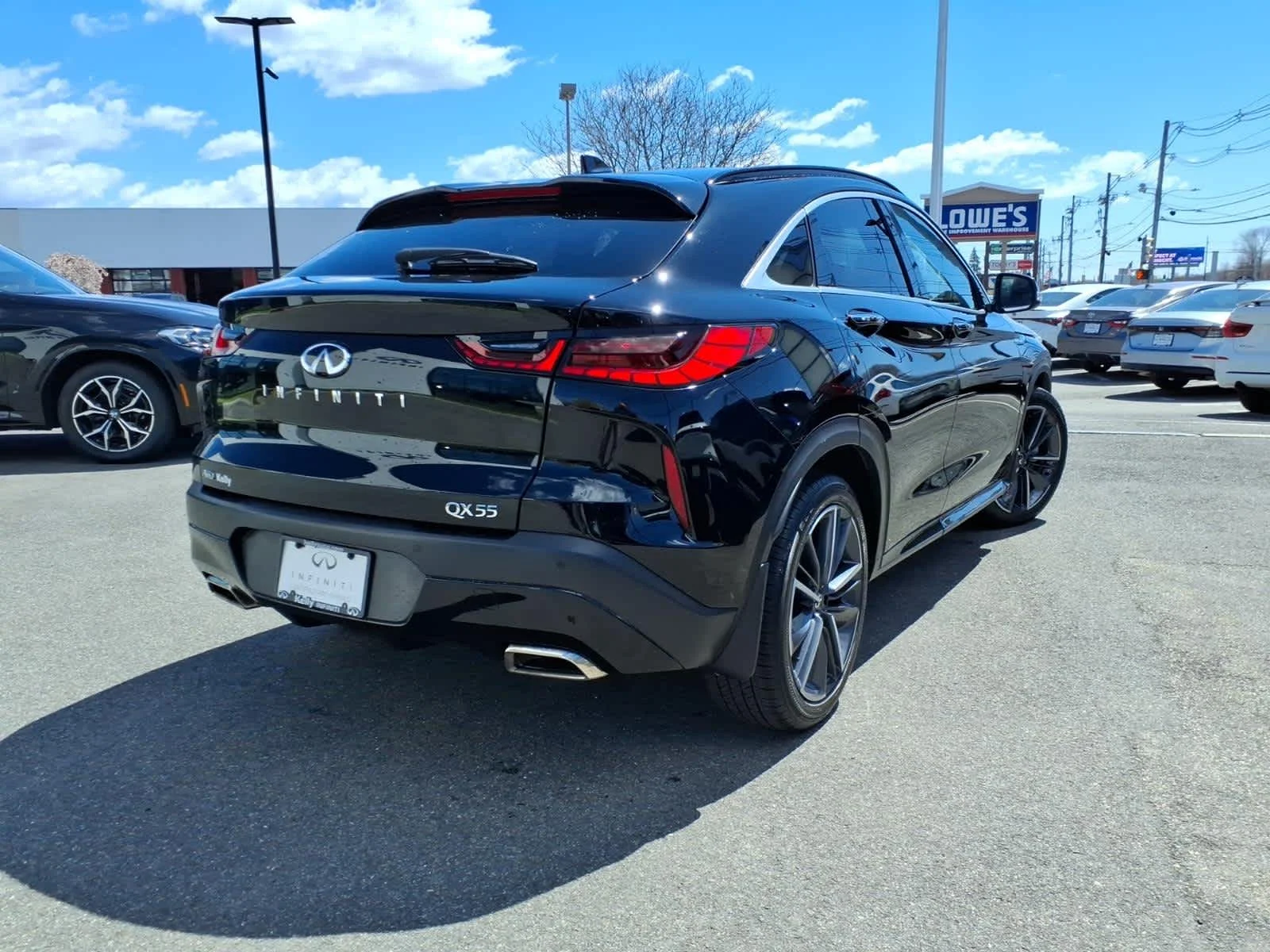 Certified Used 2024 Black Obsidian INFINITI LUXE image 5