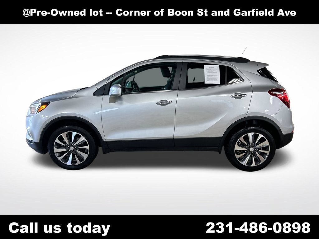 Used 2022 Quicksilver Metallic Buick Preferred image 2