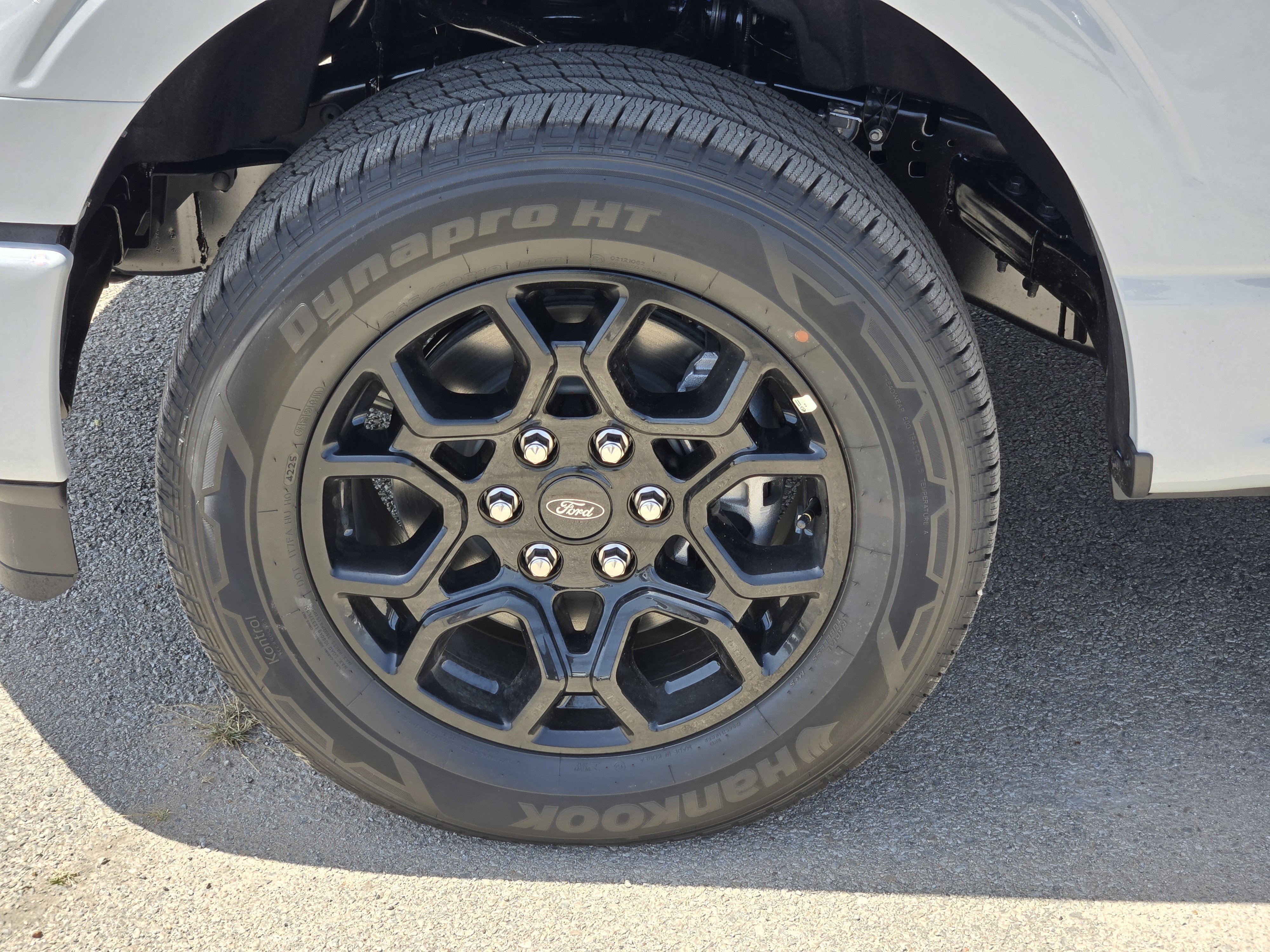 New 2026 Avalanche Ford XLT image 7