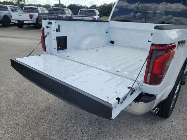 New 2026 Oxford White Ford Lariat image 10