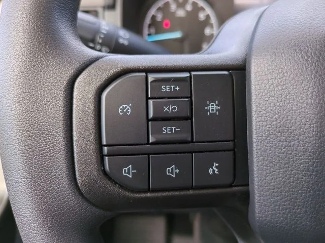 New 2026 Oxford White Ford XL image 22