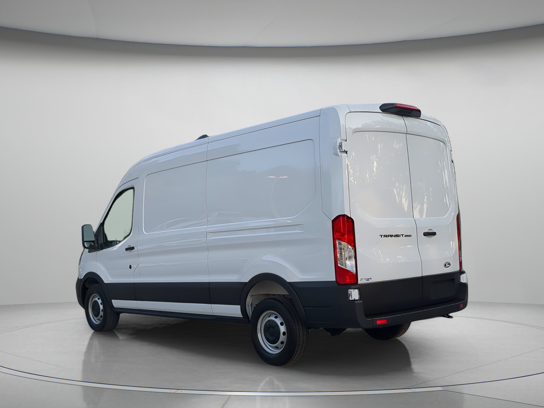 New 2026 Oxford White Ford Cargo Van image 39