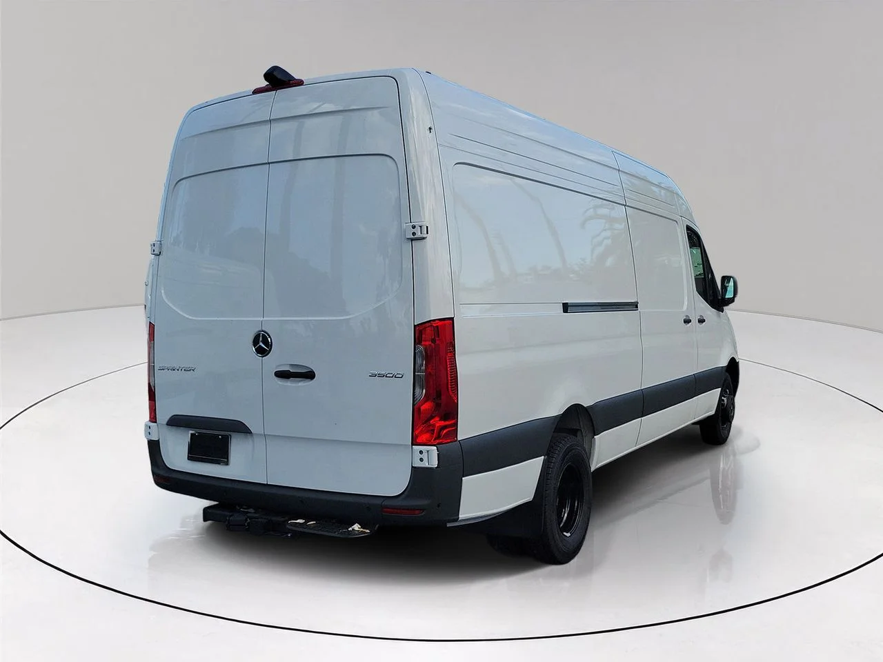 New 2026 Arctic White Mercedes-Benz Cargo 170 WB image 4