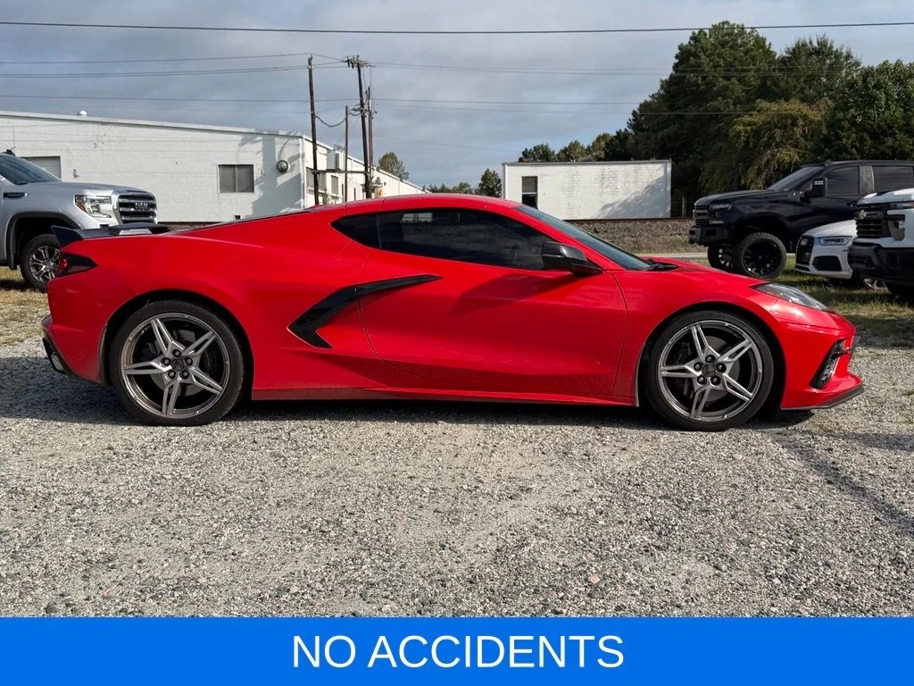Used 2022 Red Chevrolet Stingray image 3