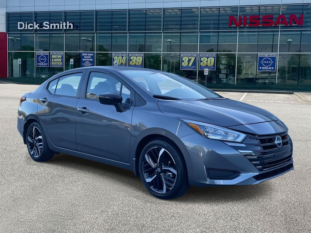 2025 Nissan Versa Sedan SR