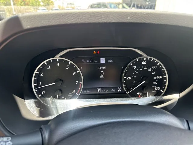 Used 2025 Blue Nissan SL image 19