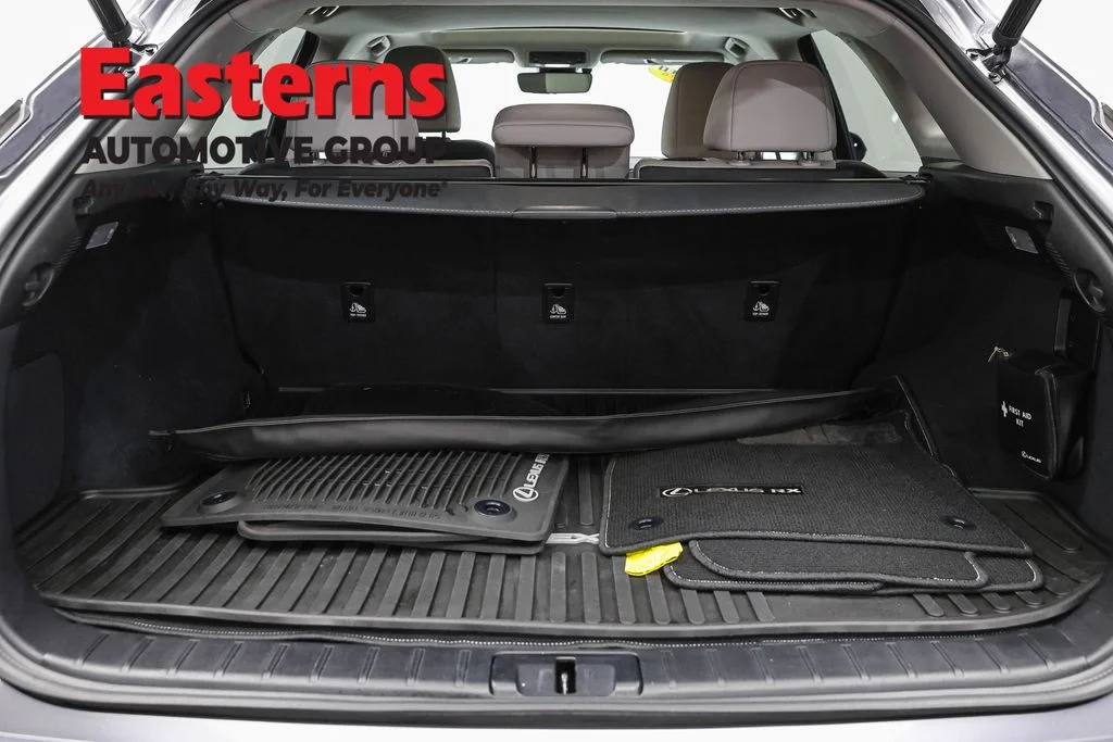 Used 2016 Gray Lexus 350 image 9