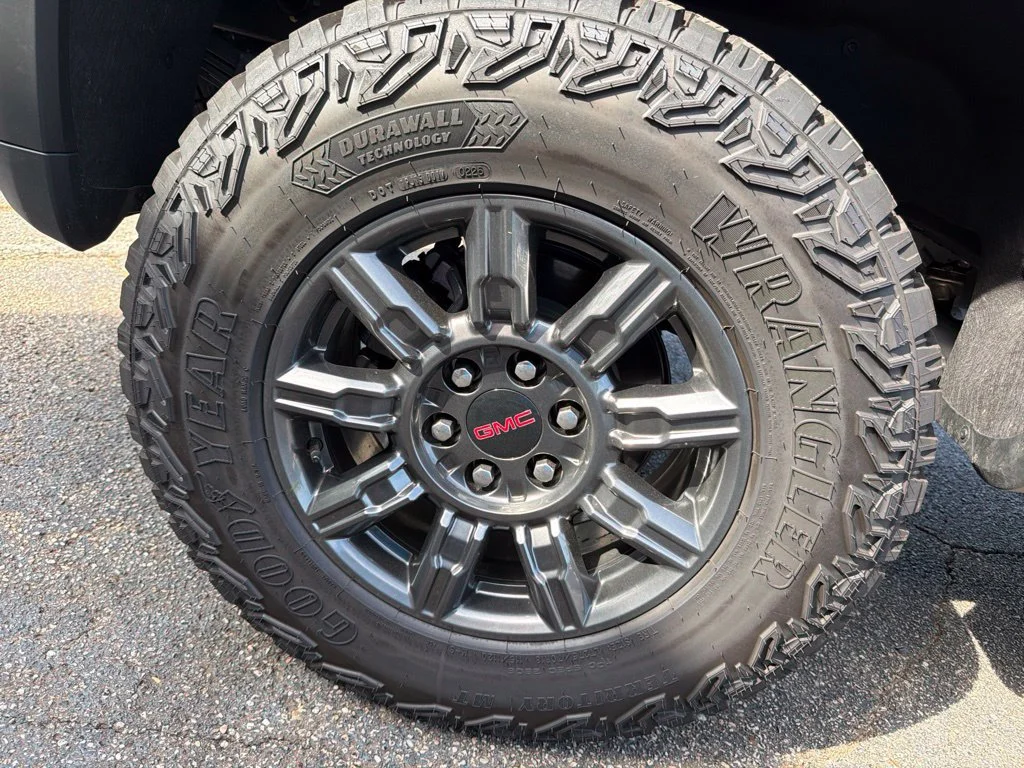 New 2026 Sterling Metallic GMC AT4X image 38