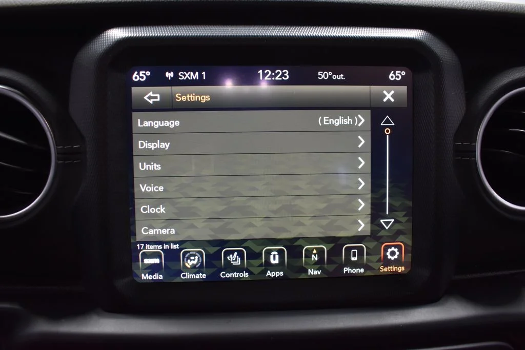 Used 2021 Green Jeep Overland image 28