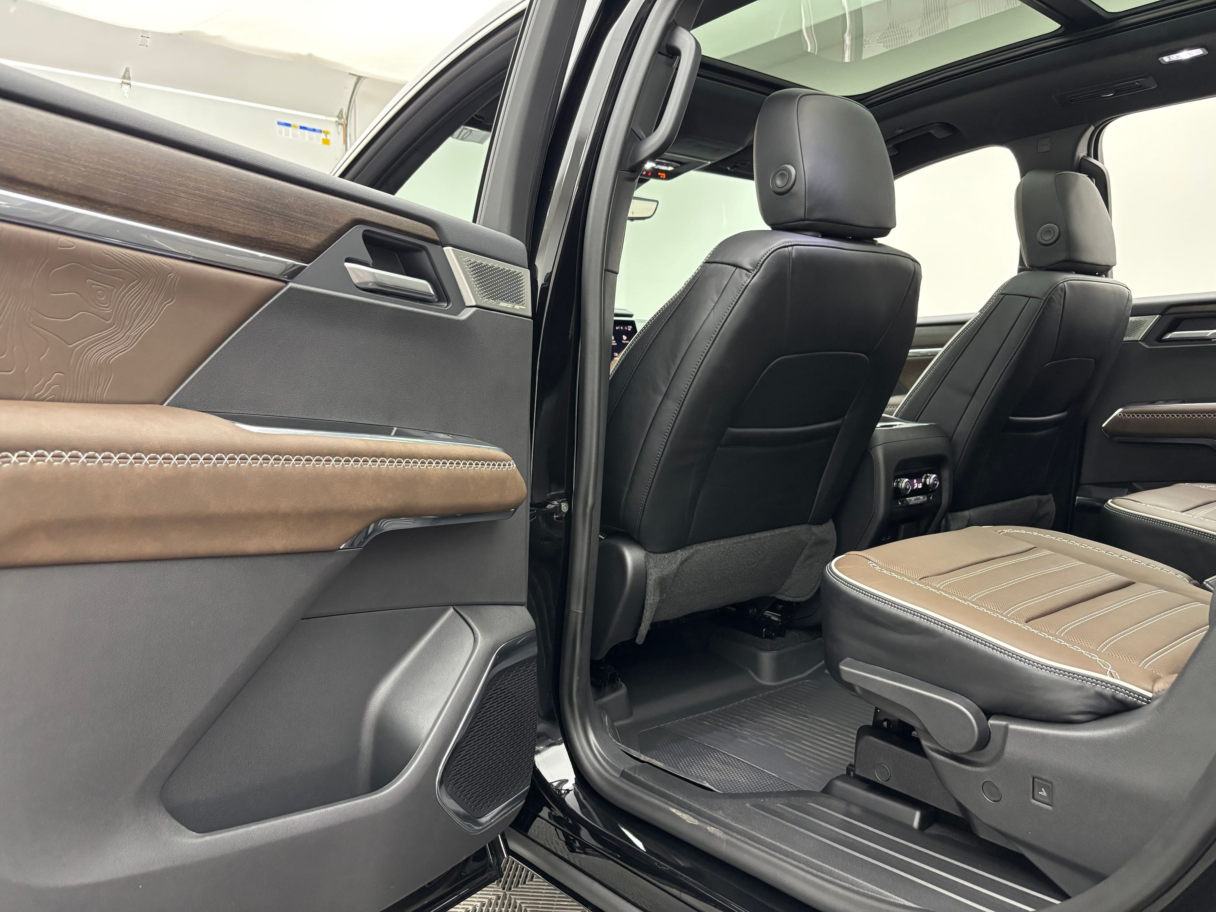 New 2026 Ebony Twilight Metallic GMC Denali Ultimate image 47