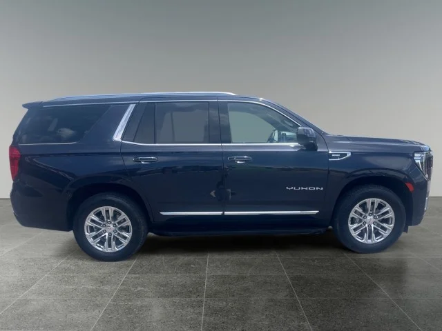 2023 GMC Yukon SLT - Photo 6