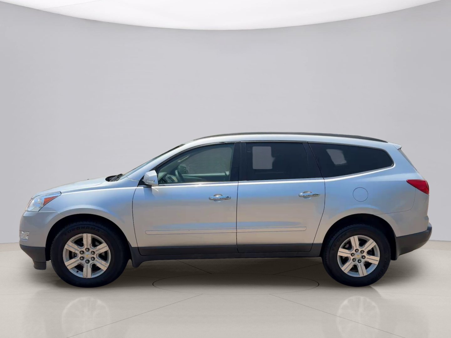 Used 2012 Silver Chevrolet 2LT AWD image 2