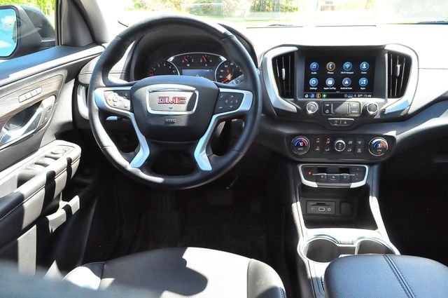 Used 2023 Red GMC SLT image 19