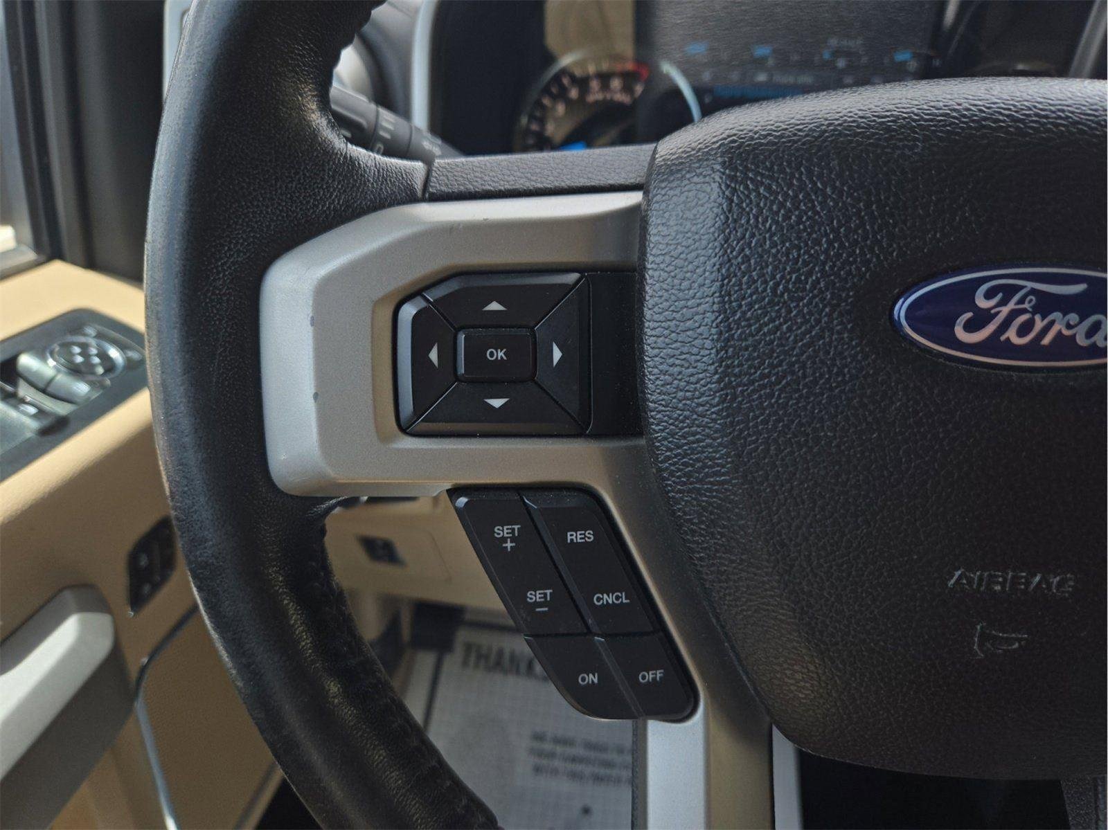 Used 2017 White Platinum Metallic Tri-Coat Ford Lariat image 15