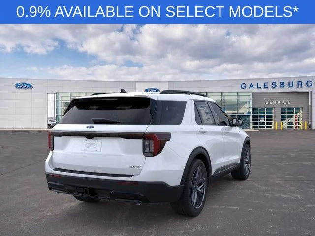New 2026 Star White Metallic Tri-Coat Ford ST-Line image 8