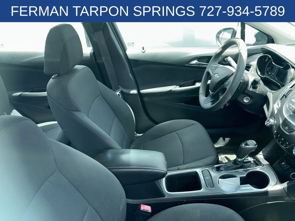 Used 2017 White Chevrolet LT image 4