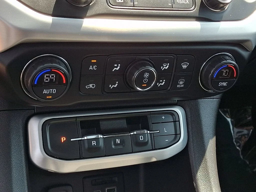 Used 2021 MIDNIGHT BLUE METALLIC GMC SLT image 55