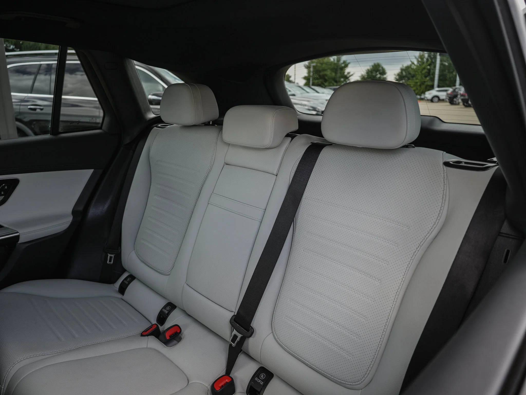 Certified Used 2024 Cirrus Silver Metallic Mercedes-Benz GLC 300 image 31
