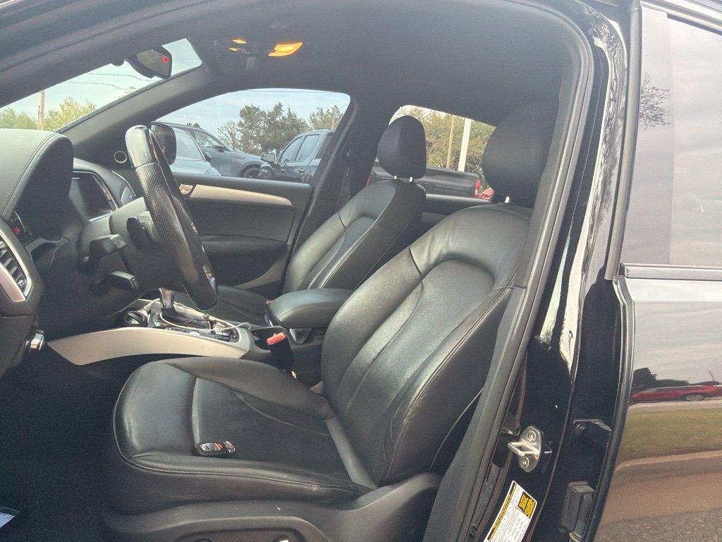 Used 2016 Black Audi  image 12