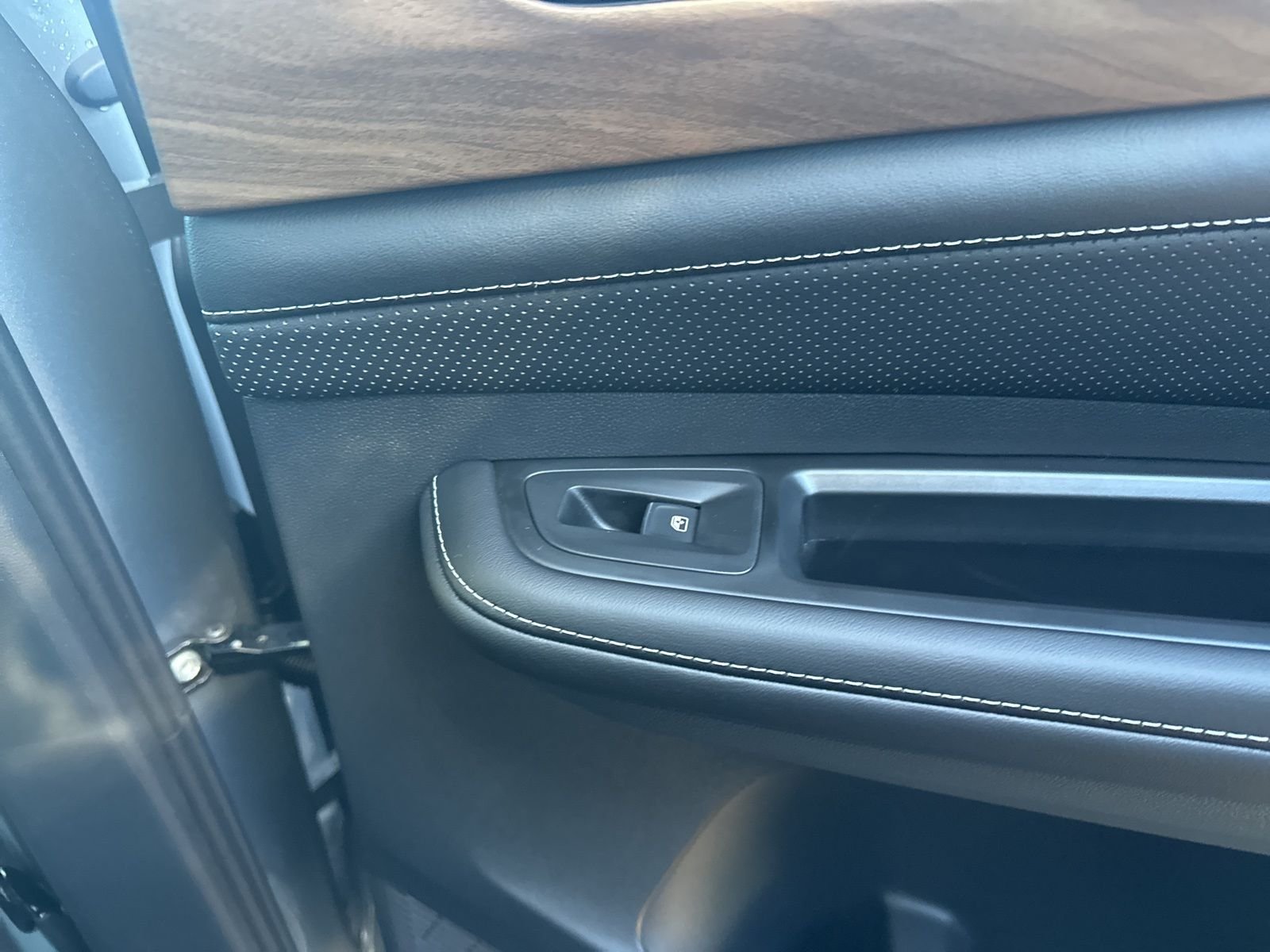 2026 Volkswagen Atlas SE w/Tech - Photo 35