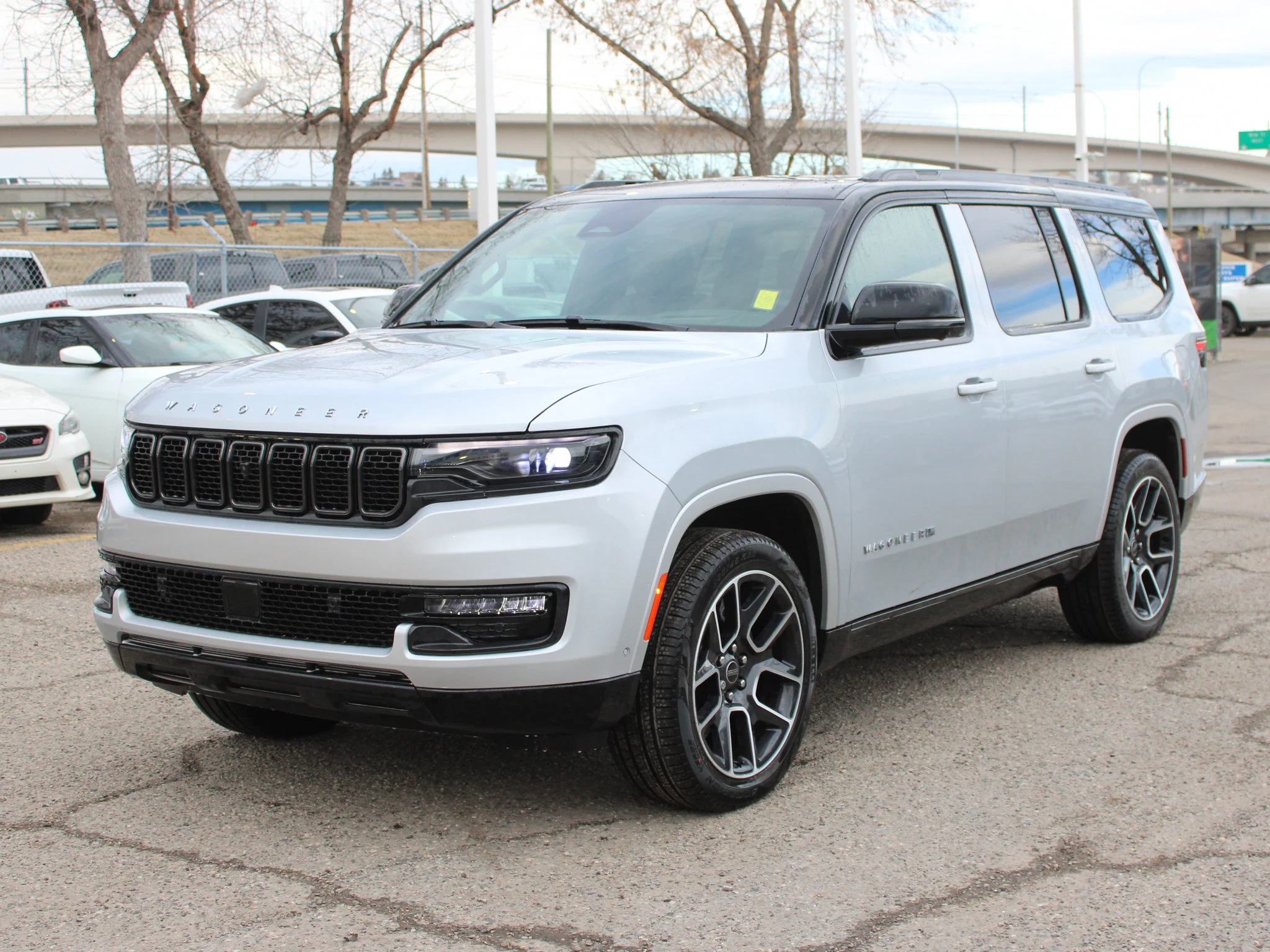Certified Used 2025 Silver Jeep Series III Super * Twin-Turbo | McIntosh | Head-Up Display | Heated Nappa Leather | Running Boards image 13