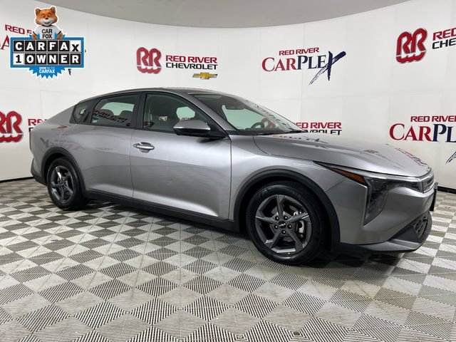 2025 Kia K4 LXS AT's photo