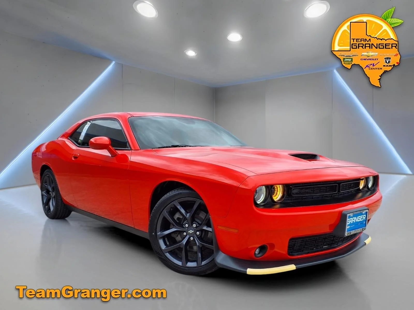 2021 Dodge Challenger GT Auto's photo