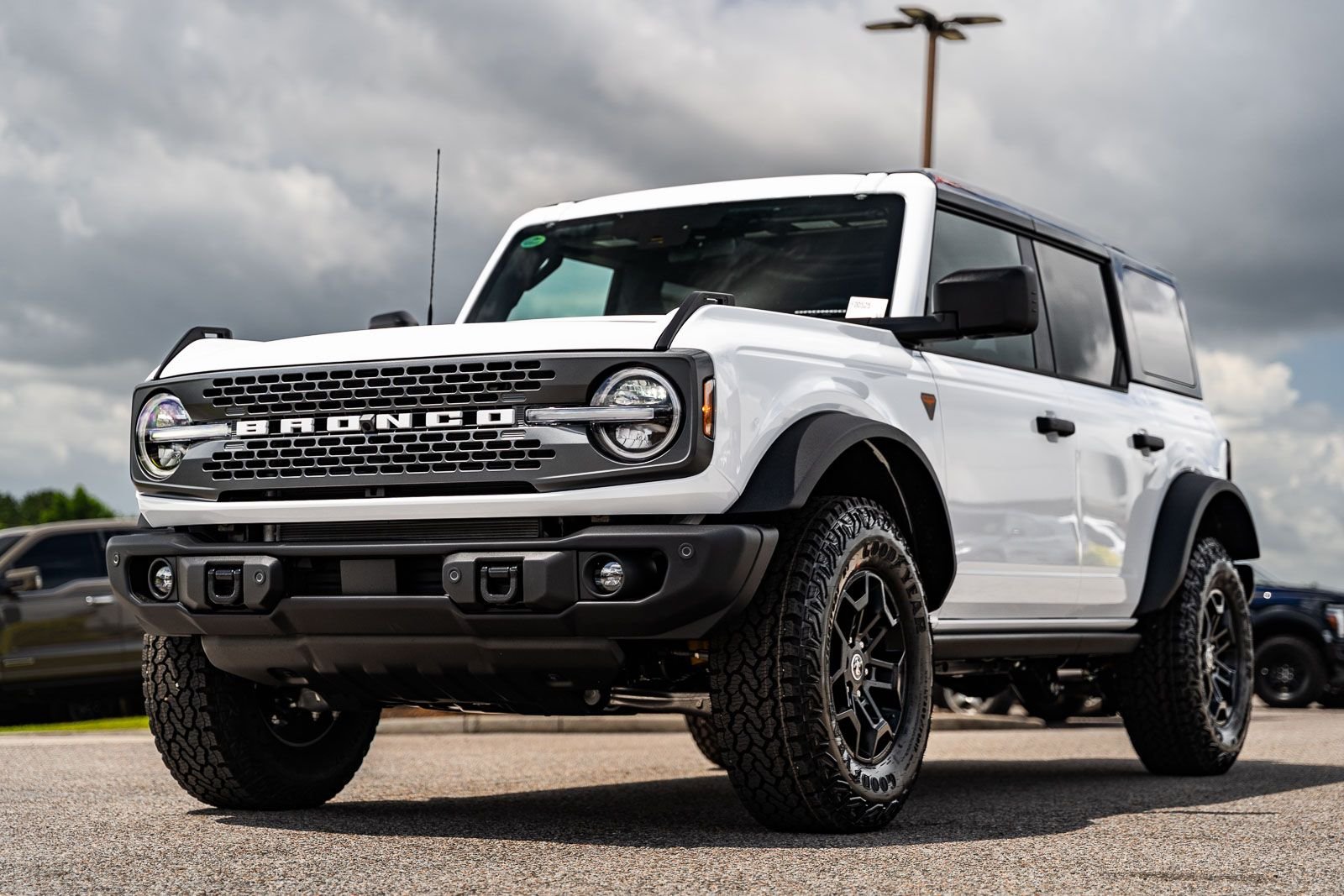 New 2026 Oxford White Ford Badlands® image 2