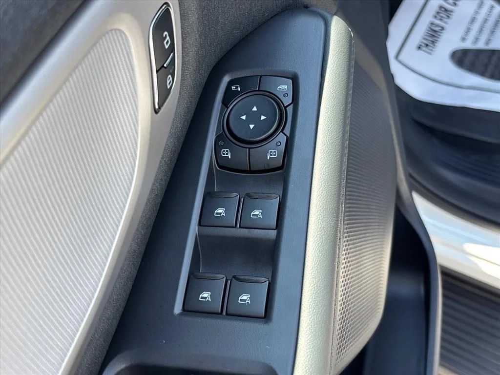 New 2027 Star White Metallic Tri-Coat Ford Active image 25