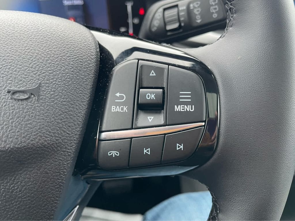 Used 2025 Gray Ford Active image 18