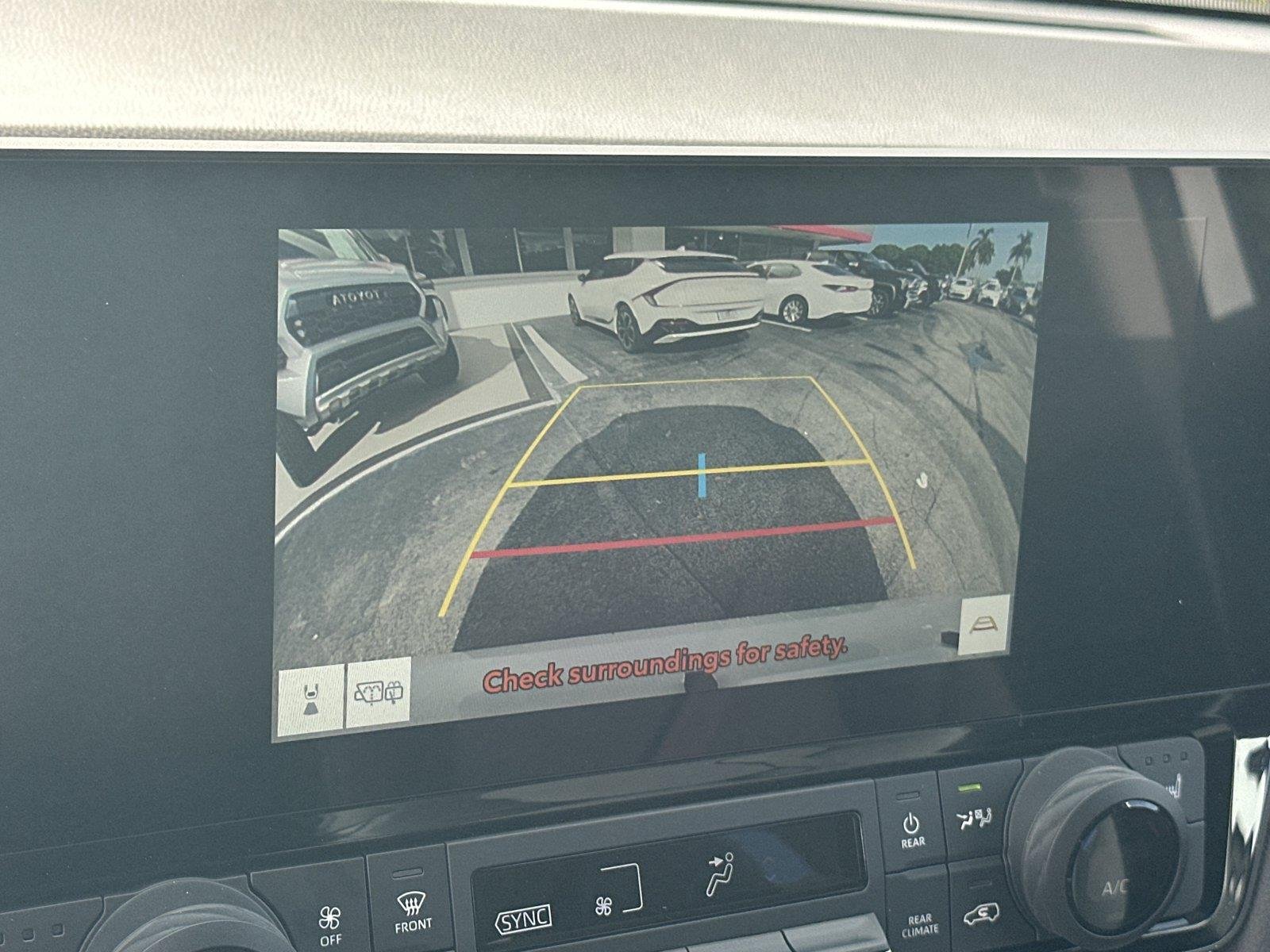 New 2026 Wind Chill Pearl <sup>1</sup> Toyota  XLE image 18