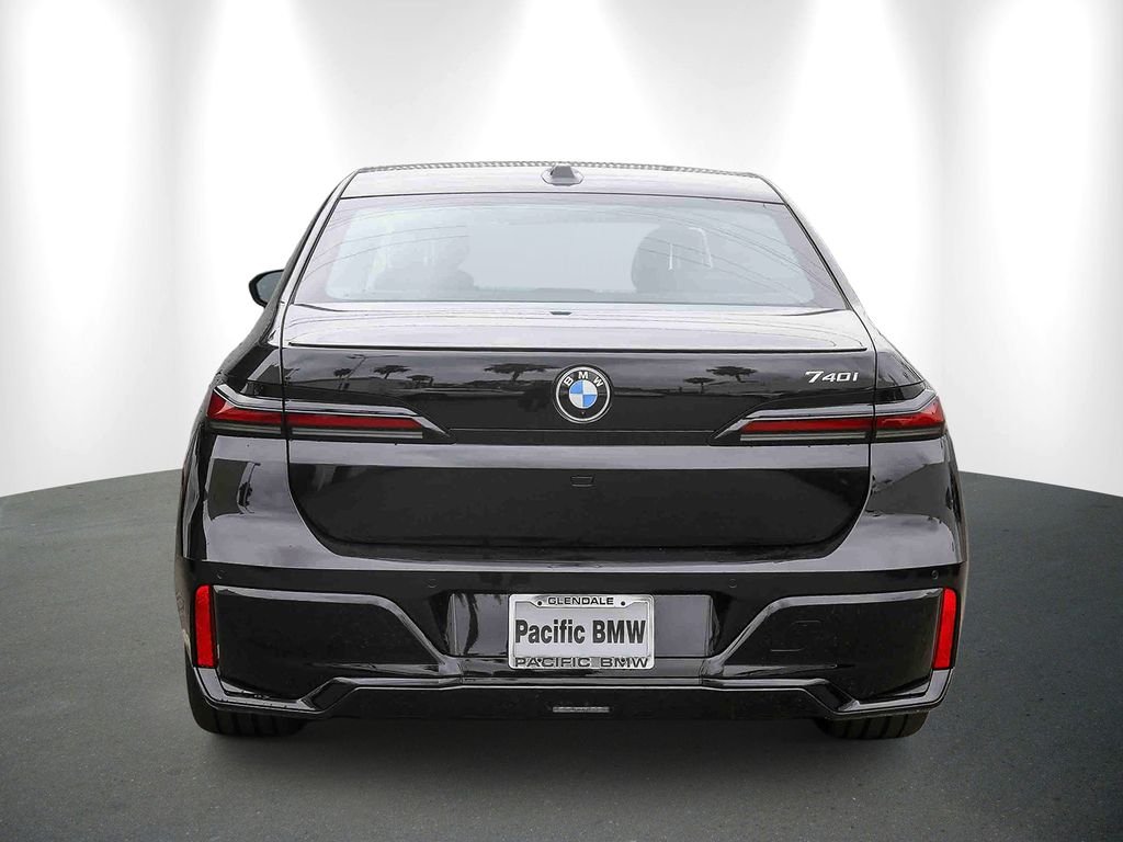 New 2026 Black Sapphire Metallic BMW 740i image 5