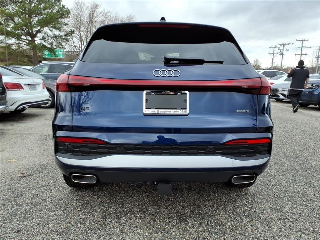 Used 2025 Navarra Blue Metallic Audi Premium Plus image 5