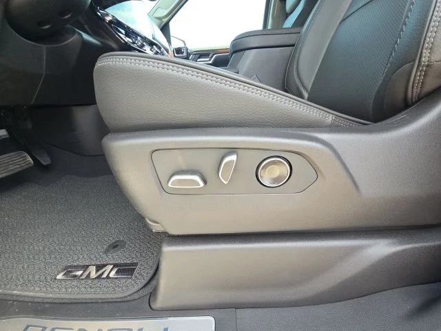 Used 2026 White GMC Denali image 23