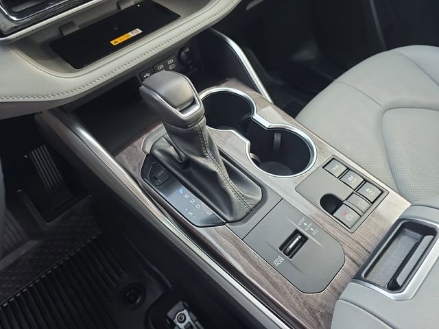 Used 2024 Gray Toyota Platinum image 25
