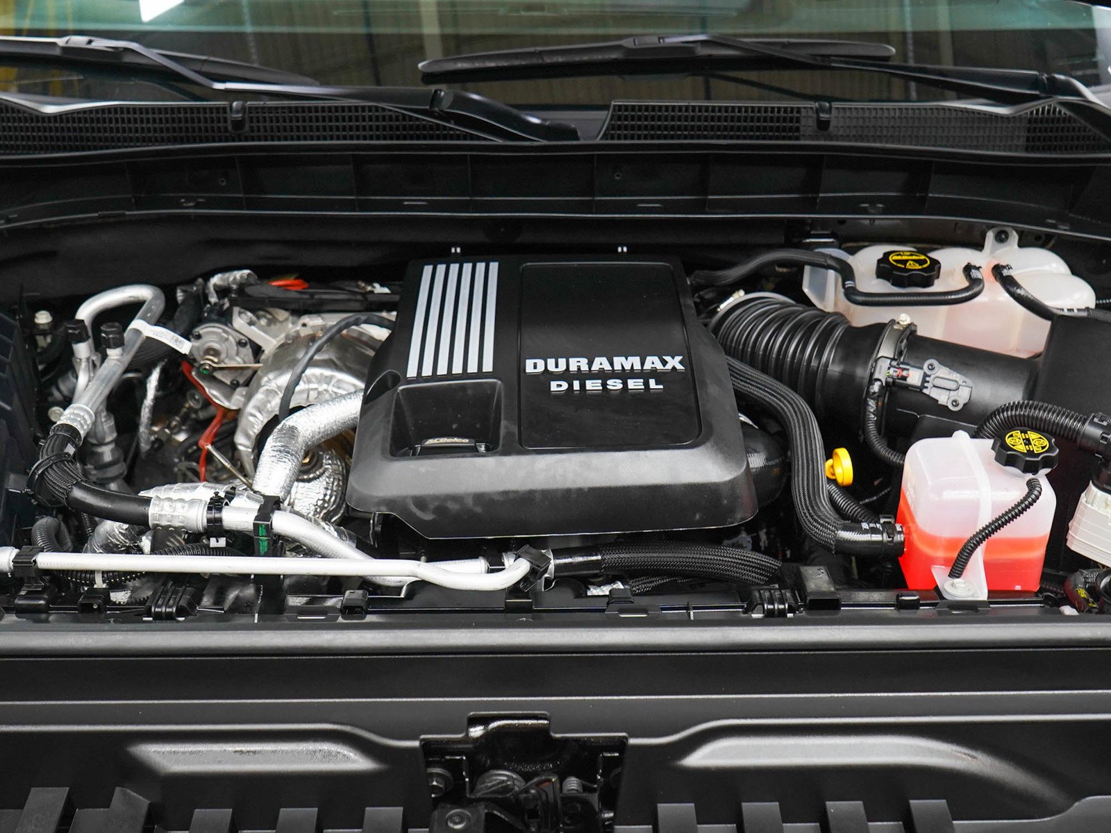 Used 2025 Black GMC Denali Ultimate image 34