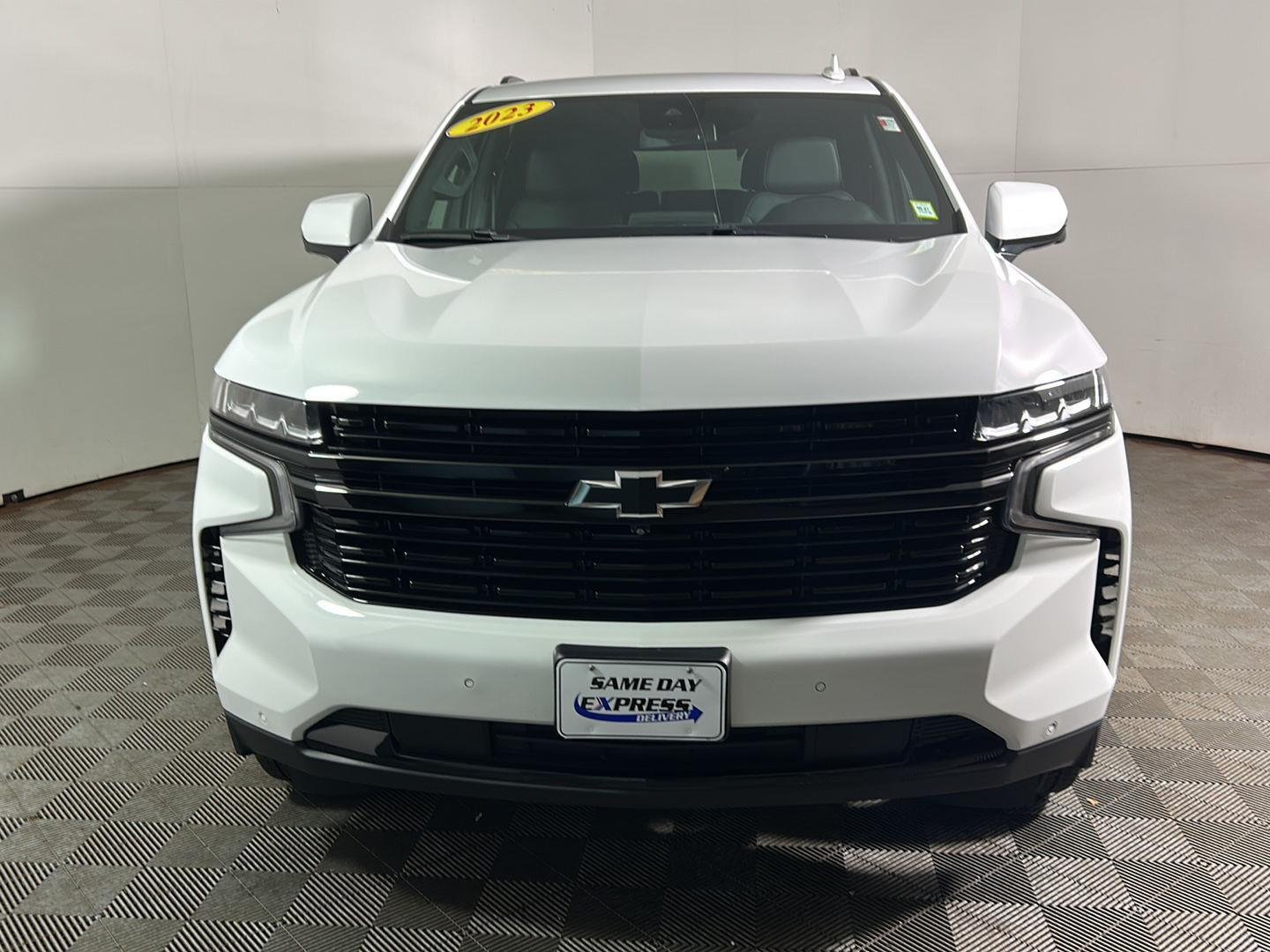 Used 2023 Summit White Chevrolet RST image 13
