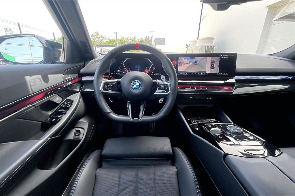 Used 2026 Blue BMW 550e xDrive image 4