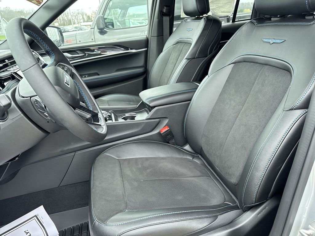 New 2024 Silver Zynith Jeep Trailhawk 4xe image 17